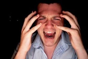 Stress un pārslodze vīrieša dzīvē provocē prostatīta attīstību